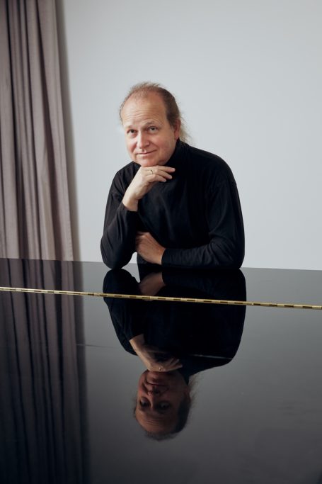 Gunther Leonhardt Portrait VI 2024