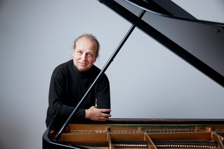 Gunther Leonhardt Portrait IV 2024